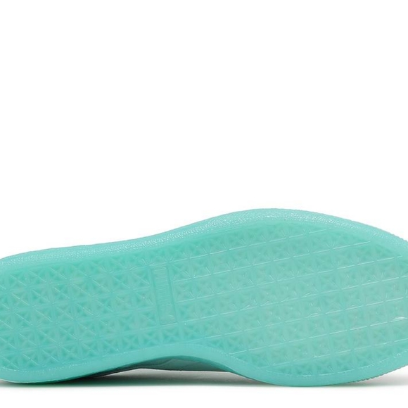 PUMA Suade Classic Mono Iced Sneakers - Picture 3 of 8